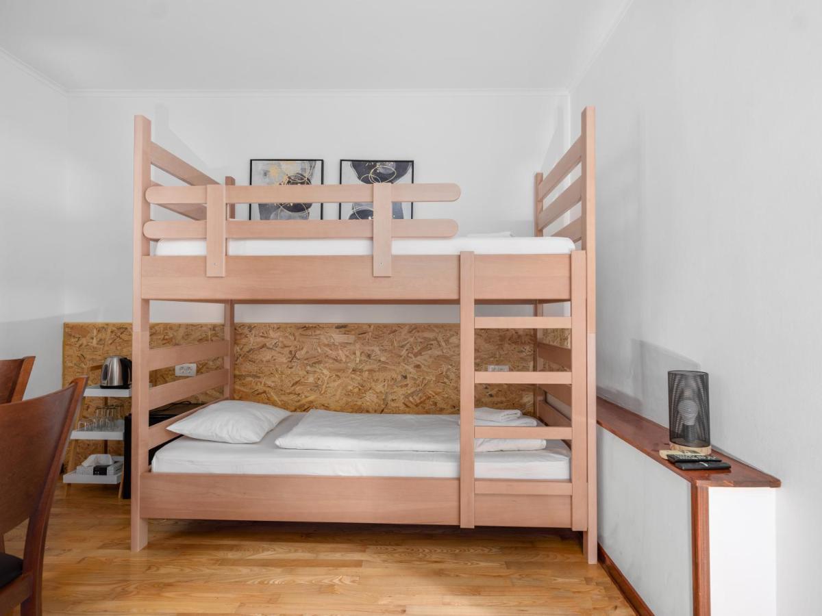 Stay In Meta Mate Split Exterior foto