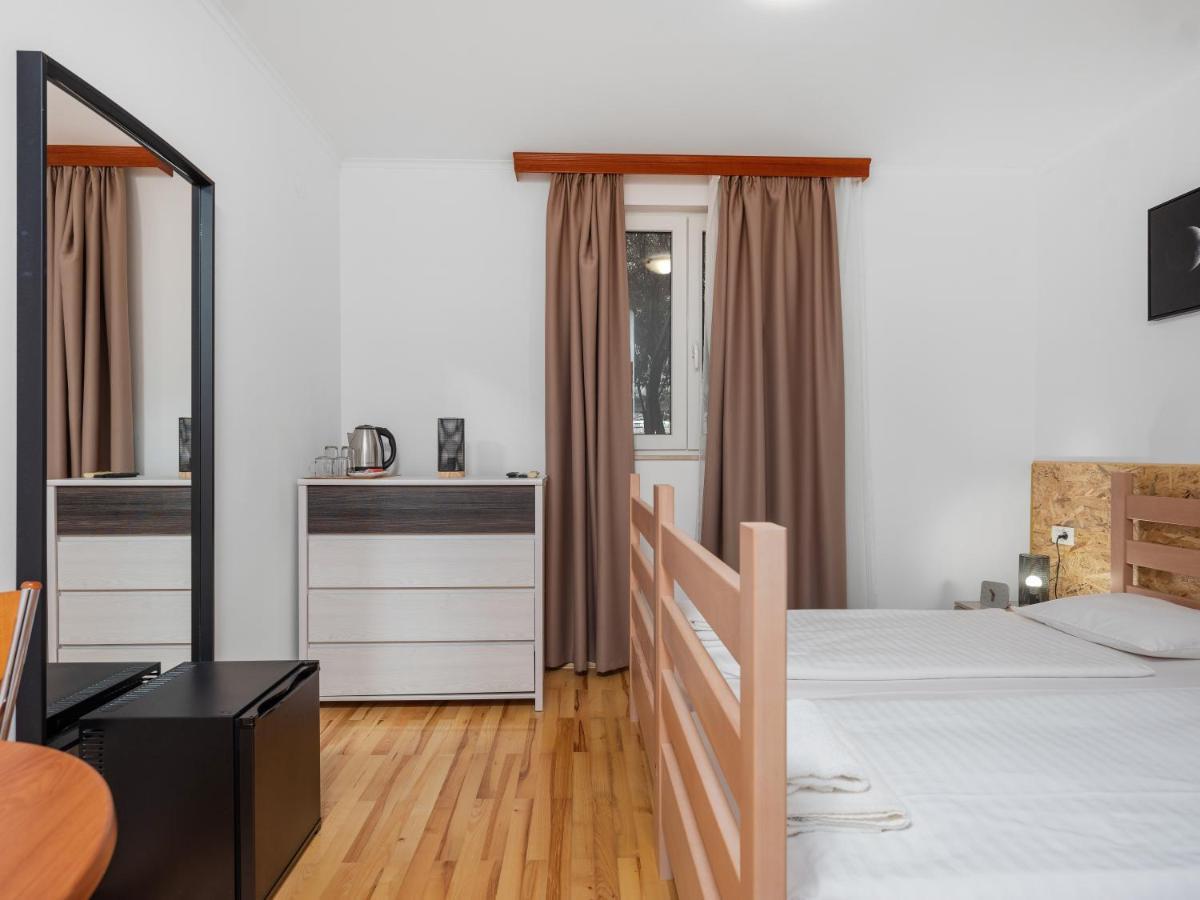 Stay In Meta Mate Split Exterior foto